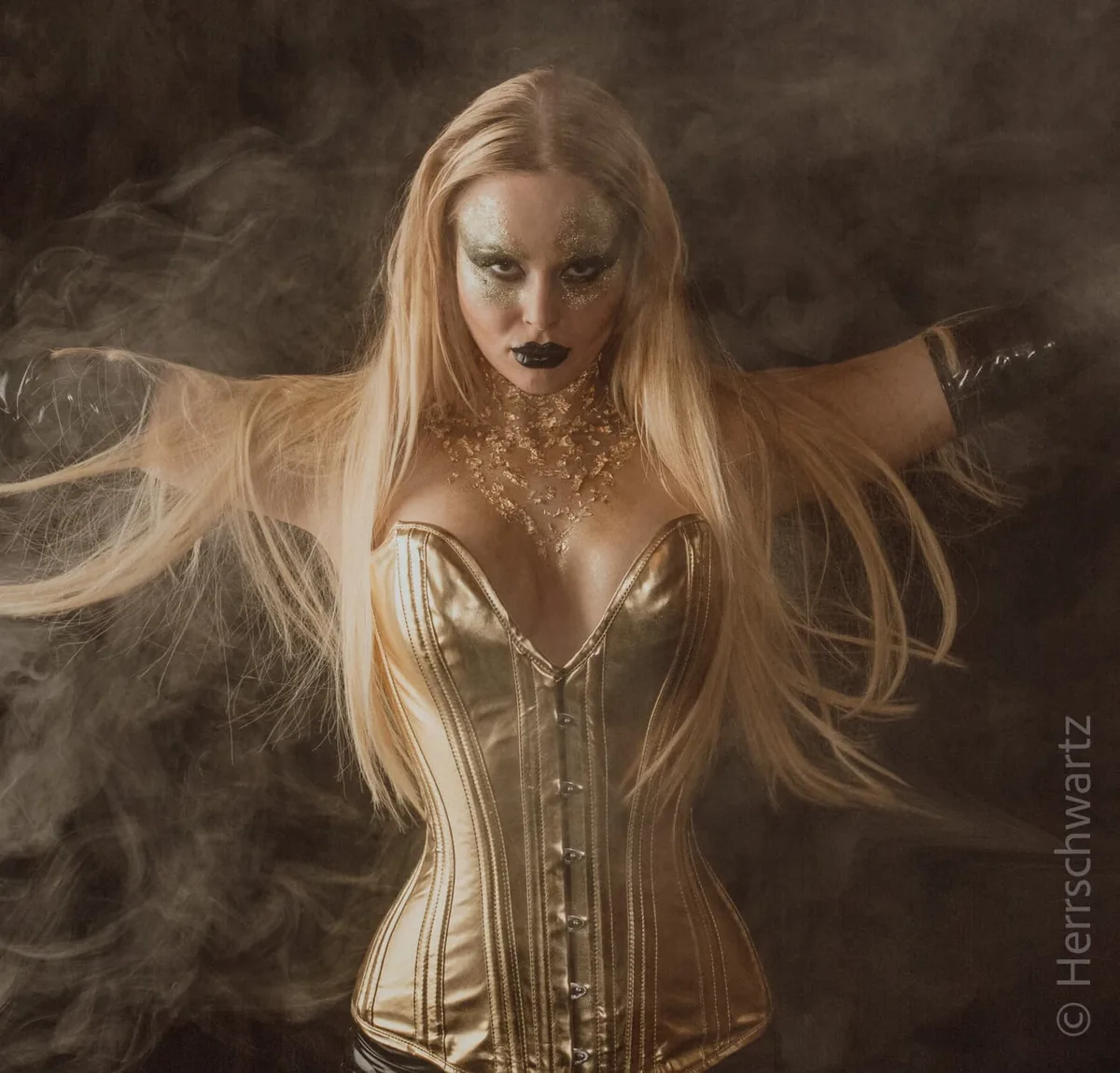 Gold IV — Herrschwartz
